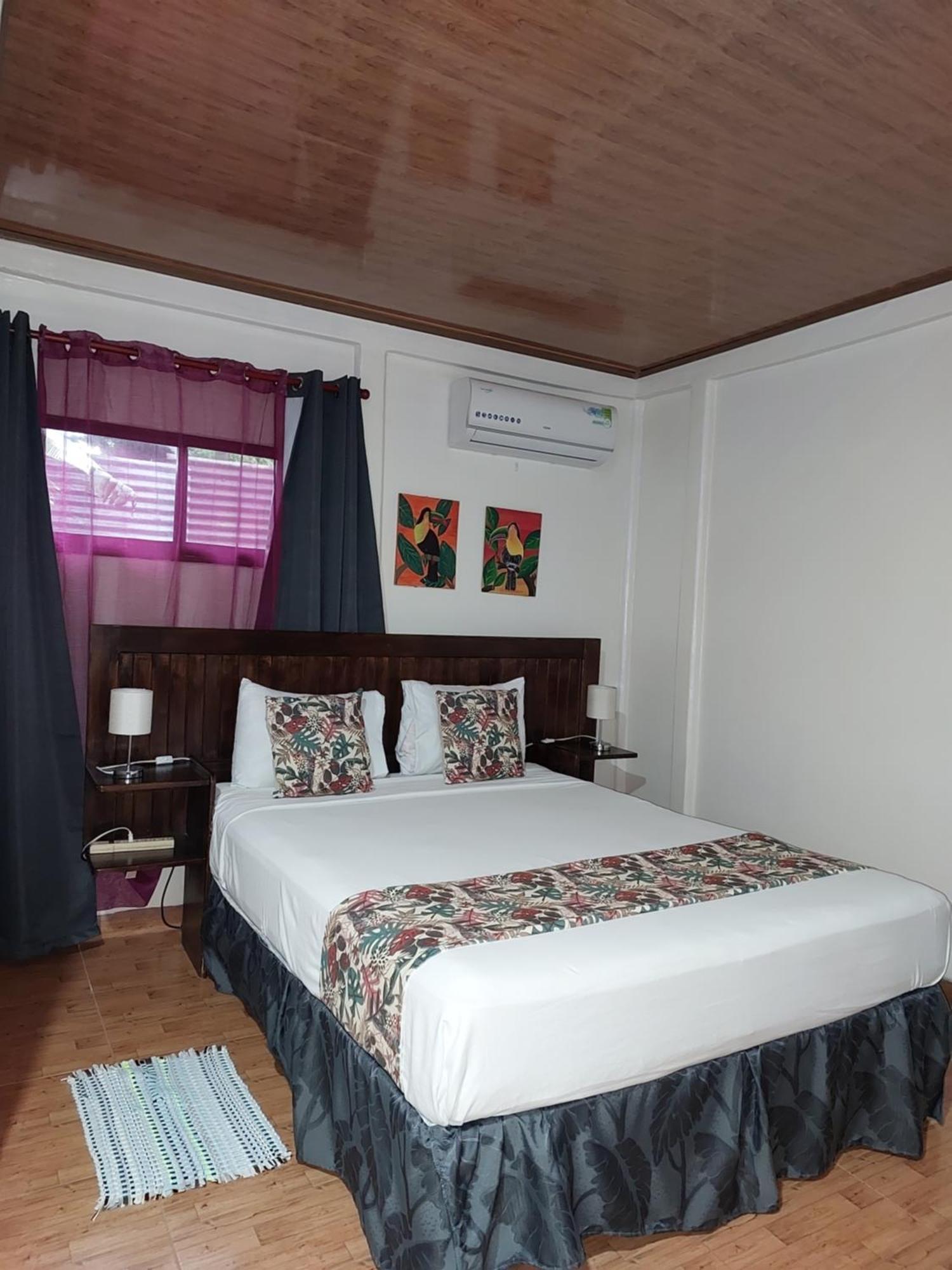 Chinitas Eco Lodge Tortuguero Extérieur photo