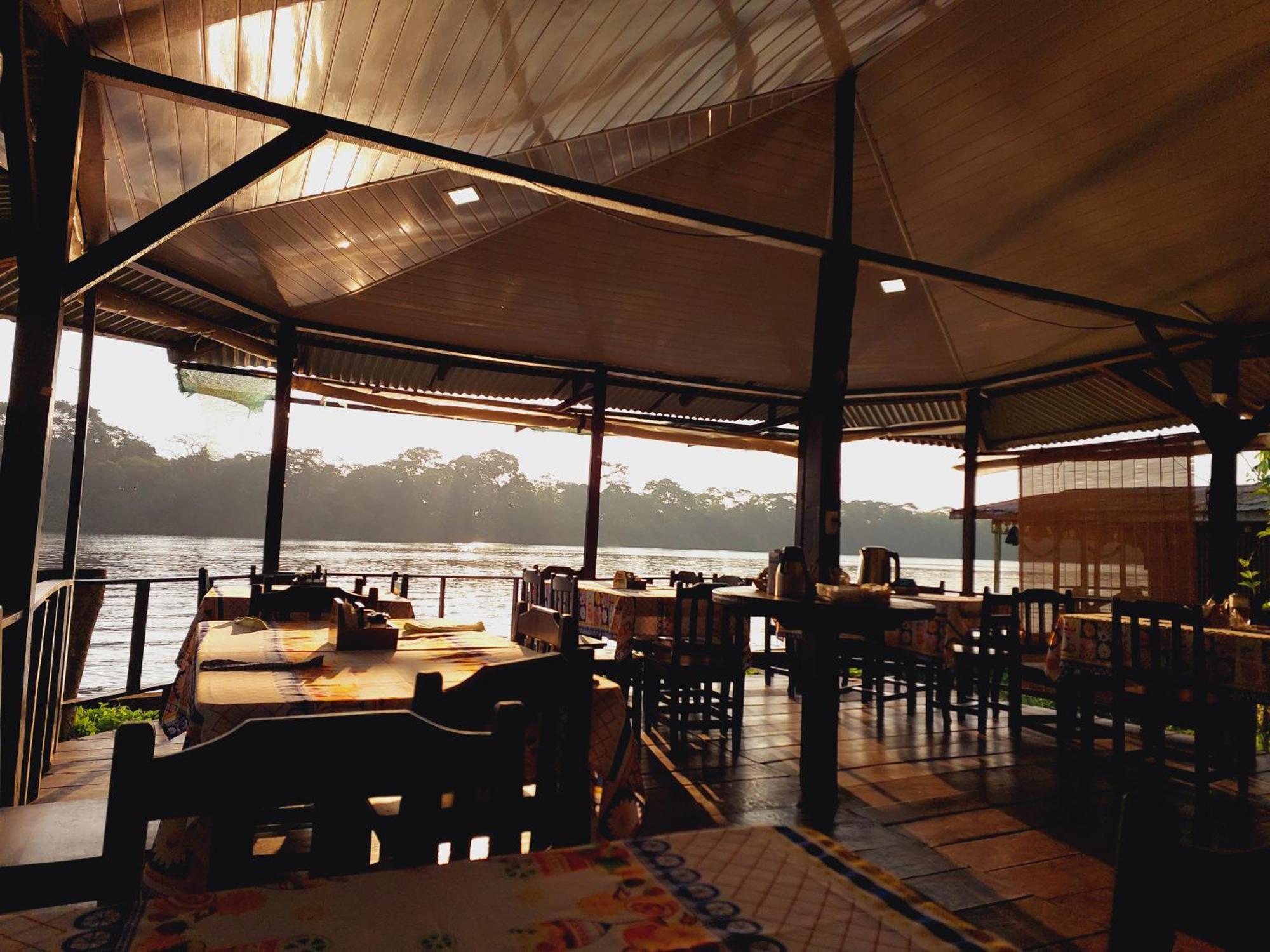 Chinitas Eco Lodge Tortuguero Extérieur photo